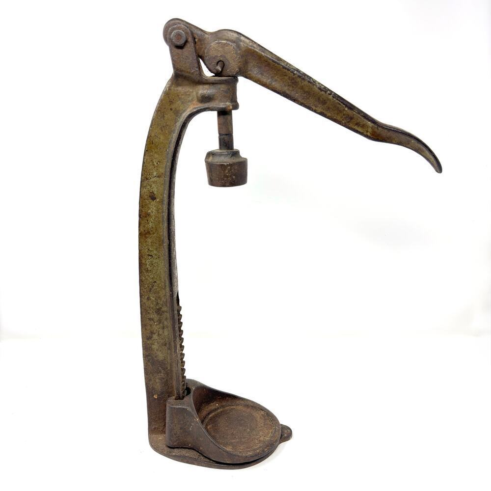 Vintage Cast Iron Crown Machine Co. Caperite Bottle Capper 1920s Homebrew Decor - Picture 6 of 12